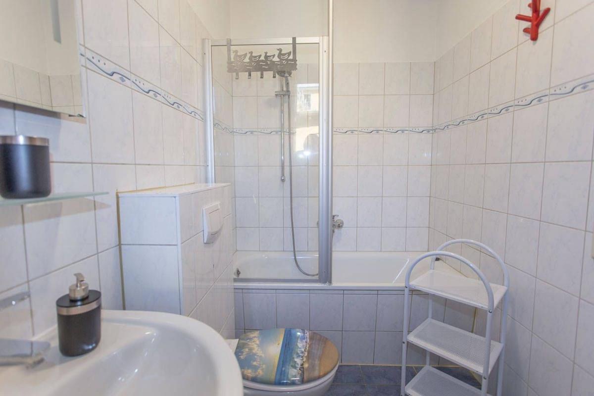 Haus Dornroeschen 45107 Apartamento Goehren  Exterior foto